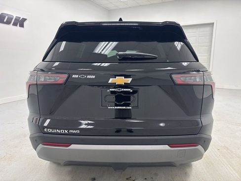 New 2026 Chevrolet Equinox LT w/ Convenience Package II image 6