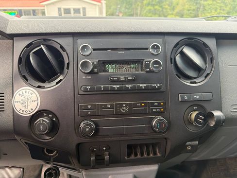 Used 2012 Ford F250 XL w/ PWR Equipment Group AWD/4WD image 11