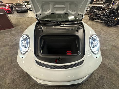 Used 2018 Porsche 911 GT3 image 28