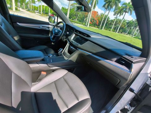Used 2023 Cadillac XT5 Luxury FWD image 38