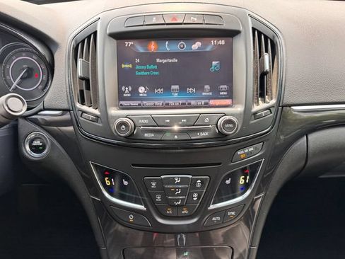 Used 2016 Buick Regal Premium FWD image 19