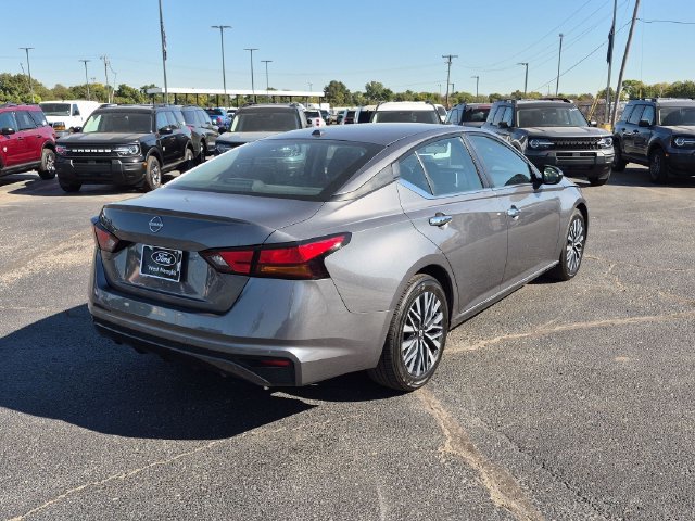 Used 2025 Nissan Altima 2.5 SV FWD image 8