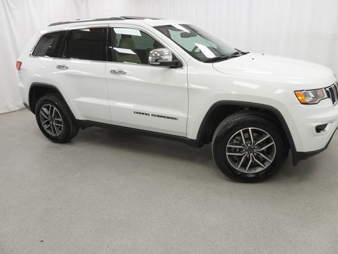 Certified 2021 Jeep Grand Cherokee Limited image 9