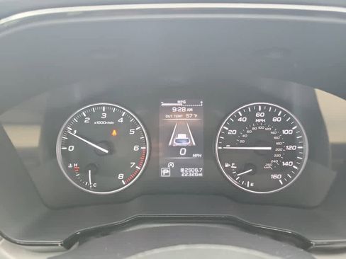 Used 2023 Subaru Outback Premium image 12