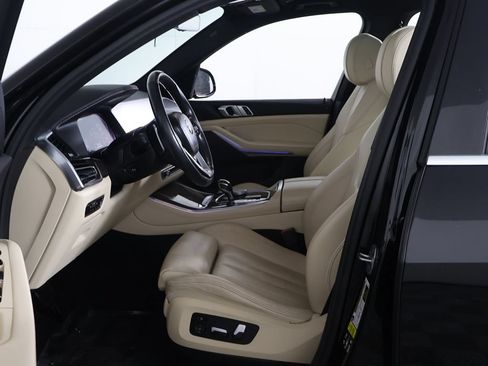 Used 2022 BMW X5 xDrive40i w/ Premium Package AWD/4WD image 27