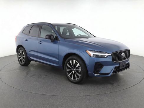 Certified 2024 Volvo XC60 B5 Core w/ Protection Package Premier AWD/4WD image 2