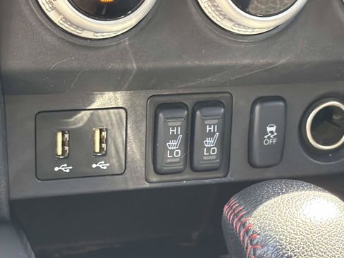 Used 2022 Mitsubishi Outlander Sport ES FWD image 15