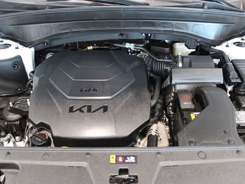 Used 2023 Kia Telluride EX AWD/4WD image 9
