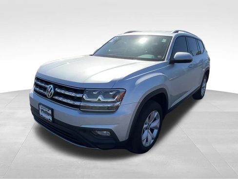 Used 2019 Volkswagen Atlas SE w/ Towing Package AWD/4WD image 2