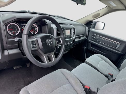 Used 2024 RAM 1500 Classic SLT image 7