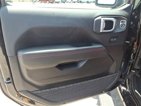 Used 2024 Jeep Wrangler Unlimited Rubicon 392 AWD/4WD image 20