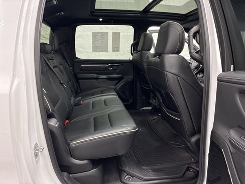 Used 2022 RAM 1500 Limited AWD/4WD image 9