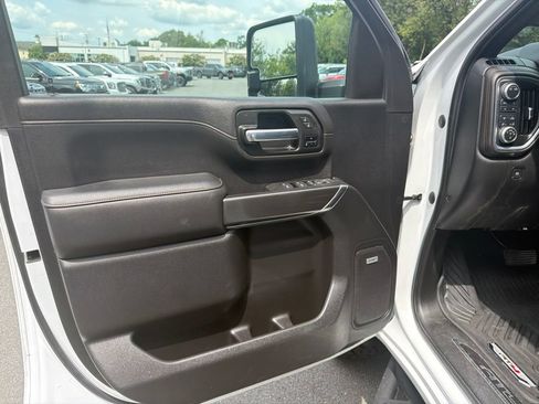 Used 2020 GMC Sierra 2500 AT4 w/ AT4 Premium Package AWD/4WD image 16