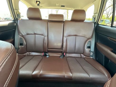 Used 2013 Subaru Outback 2.5i Limited AWD/4WD image 18
