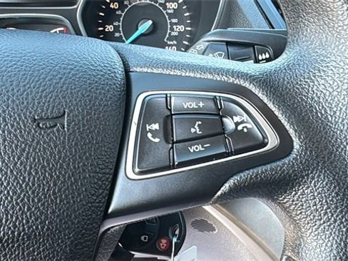 Certified 2018 Ford Escape SE w/ SE Sync 3 Package image 20