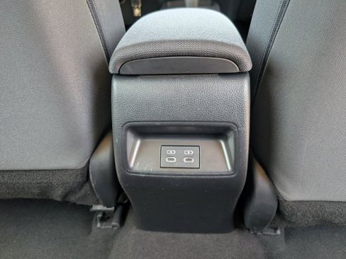 Used 2024 Toyota Corolla LE FWD image 7