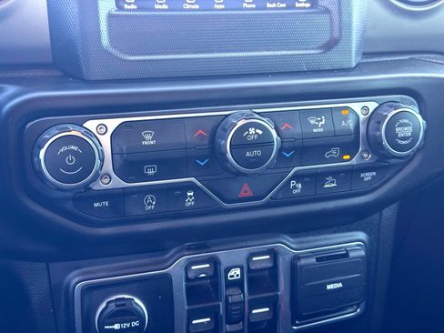 Used 2020 Jeep Gladiator Sport w/ Quick Order Package 24S image 26