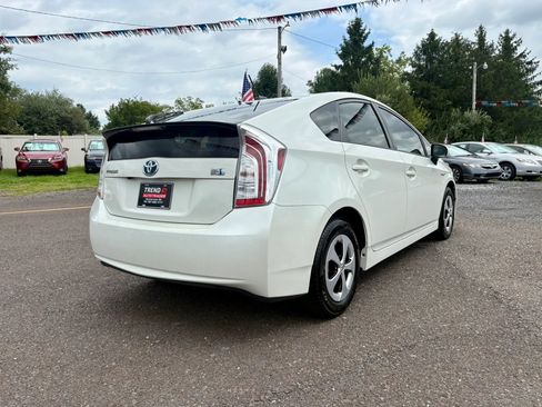 Used 2012 Toyota Prius Four FWD image 5