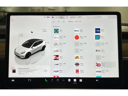 Used 2022 Tesla Model Y Performance image 30