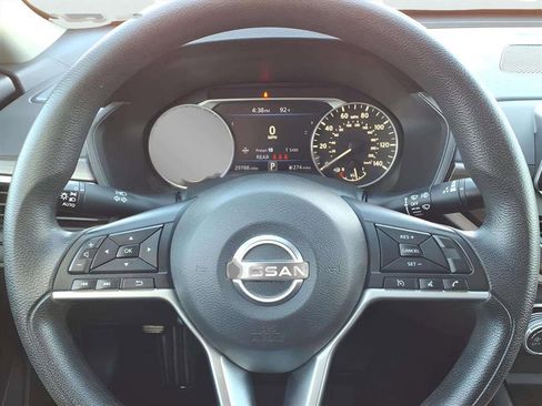 Used 2023 Nissan Altima 2.5 SV image 14