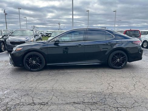 Used 2022 Toyota Camry XSE image 4