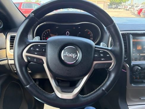 Used 2015 Jeep Grand Cherokee Overland AWD/4WD image 18