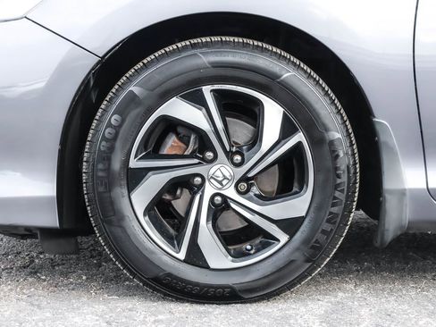 Used 2016 Honda Accord LX image 13