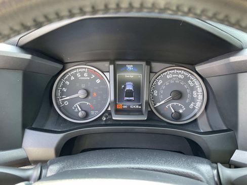 Used 2021 Toyota Tacoma TRD Off-Road w/ TRD Premium Off Road Package image 24