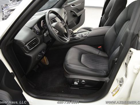 Used 2022 Maserati Levante Modena AWD/4WD image 17