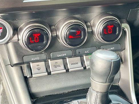 Used 2025 Toyota GR86 Premium w/ ALL Weather Mat Package (TMS) image 15