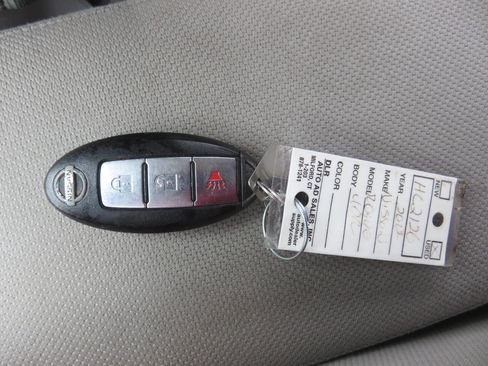 Used 2012 Nissan Rogue SV w/ Premium Pkg image 39