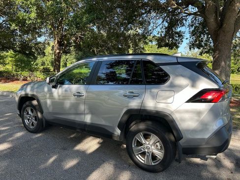 Used 2024 Toyota RAV4 XLE FWD image 4