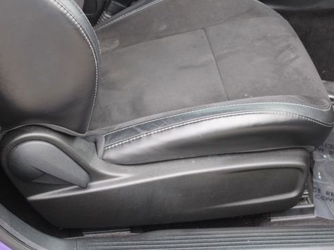 Used 2016 Dodge Challenger R/T Plus image 21