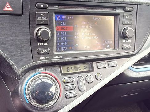 Used 2012 Toyota Prius C Three FWD image 33