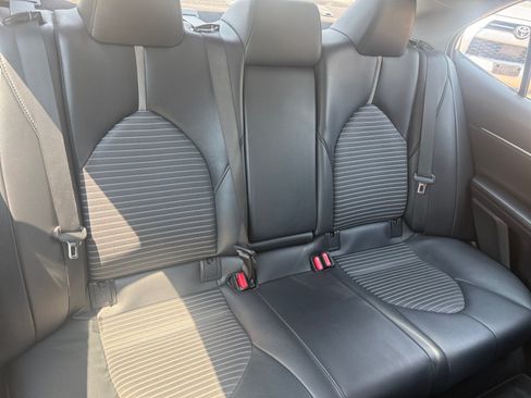 Used 2023 Toyota Camry SE FWD image 18