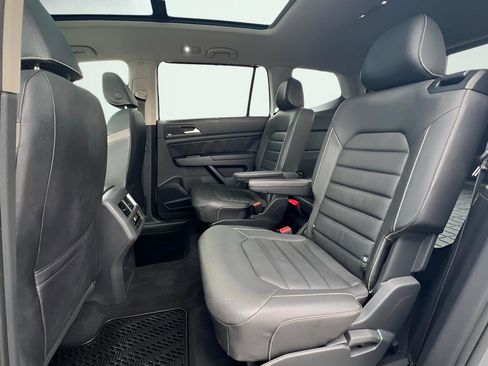 Used 2021 Volkswagen Atlas SEL Premium image 22