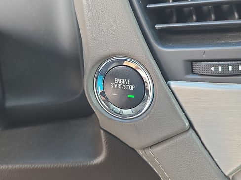 Used 2019 GMC Yukon Denali w/ Denali Ultimate Package image 31