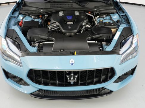 Used 2022 Maserati Quattroporte Modena Q4 image 8