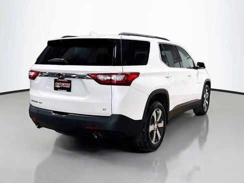 Used 2019 Chevrolet Traverse LT w/ LT Premium Package AWD/4WD image 5