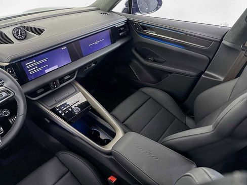 New 2025 Porsche Macan Turbo Electric image 26