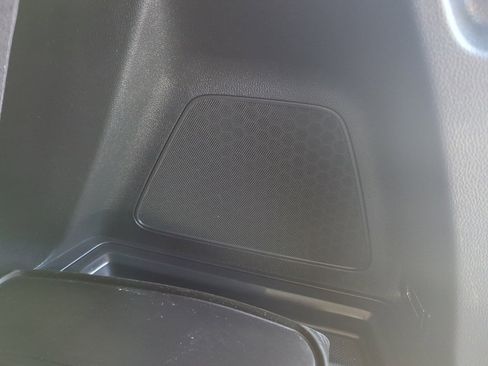 Used 2025 Honda Pilot Black Edition image 39