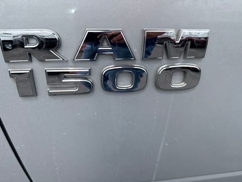 Used 2017 RAM 1500 Classic SLT RWD image 23