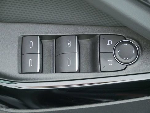 Used 2025 Chevrolet Equinox RS w/ Safety and Technology Package AWD/4WD image 21