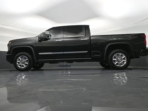 Used 2024 Chevrolet Silverado 2500 High Country w/ High Country Premium Package AWD/4WD image 26