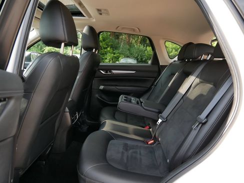 Used 2018 MAZDA CX-5 Touring w/ Preferred Equipment Package AWD/4WD image 11