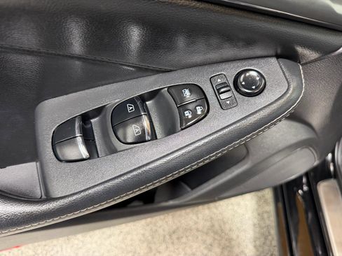 Used 2019 Nissan Maxima 3.5 SV w/ Floor Mat Group FWD image 12