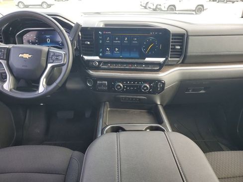 Certified 2025 Chevrolet Silverado 2500 LT image 10