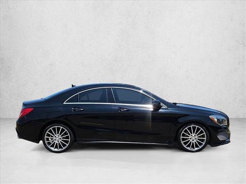 Used 2016 Mercedes-Benz CLA 250 4MATIC image 4