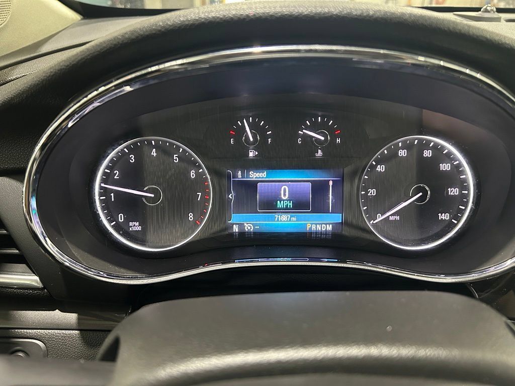 Used 2020 Buick Encore Essence AWD/4WD image 19