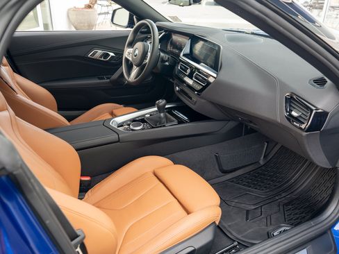 Used 2025 BMW Z4 M40i w/ Edition RWD image 27